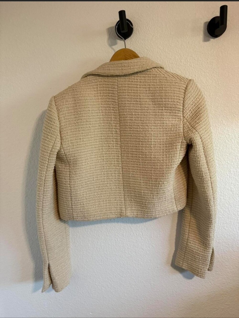 Zara Cropped Blazer, EUC - Picture 3 of 4
